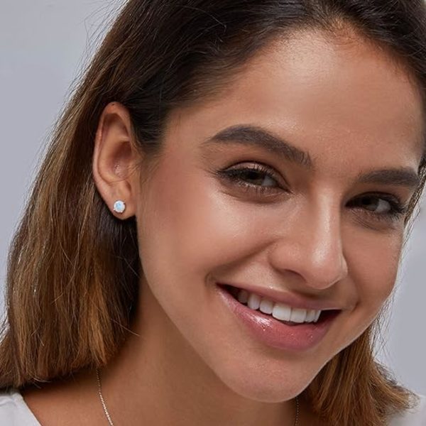 Opal Studörhängen i Sterling Silver, Solitaire-stil, Smycken för Kvinnor