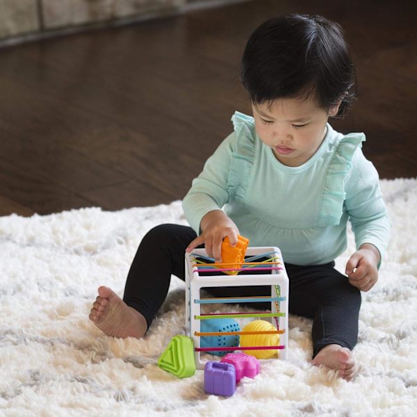 Fat Brain Toys - Fat Brain Nuori, Värikäs Aistikuutio, Joka Herättää Uteliaisuutta Ja Muotojen Tutkimista