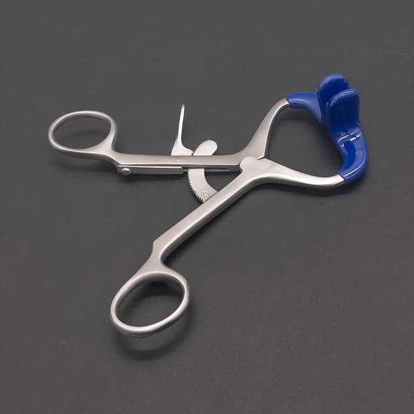 Molt munnsperre, lite tanninstrument, retractor