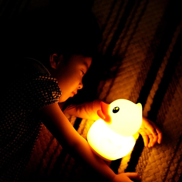 Liten Gul And Night Light i Silikon med Laddningskontakt - Energisparande