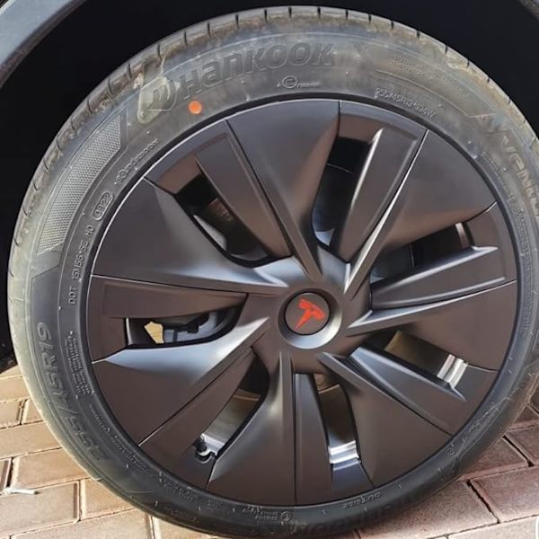 4 stk. (Rød/Mat Sort) Centerkapsel til KAVANIC Tesla Model Y Model 3 Fælgmodifikation