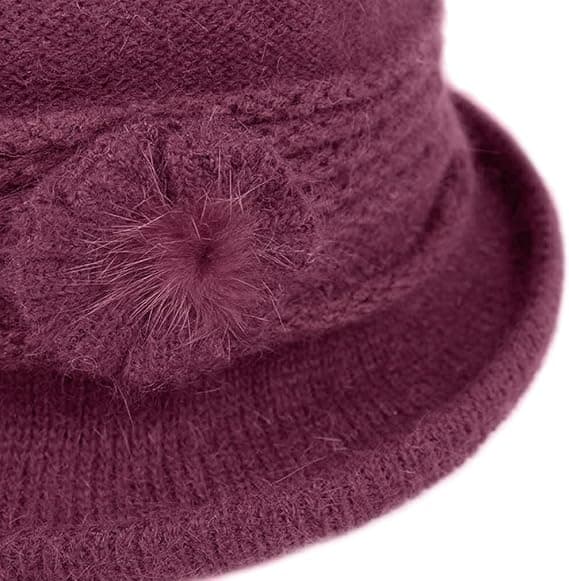 Vinterblomsterhatt for kvinner - Rosa motestrikket lue