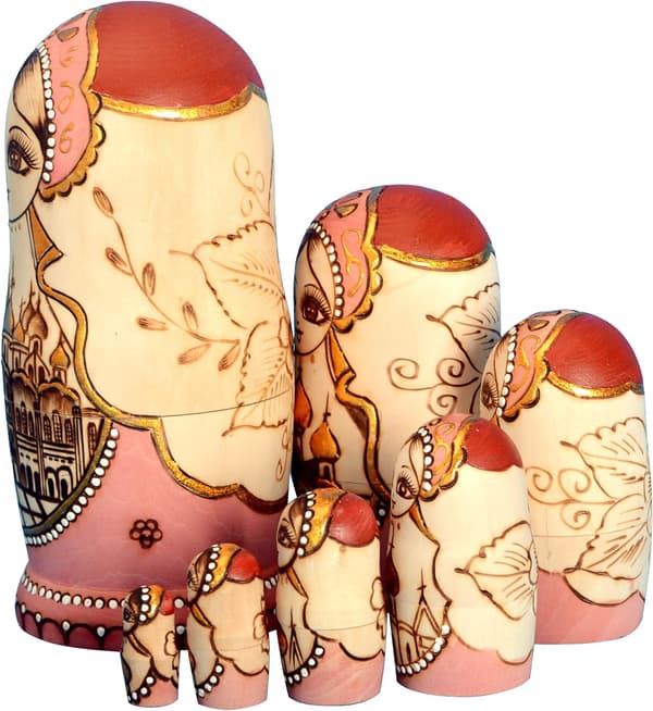 7 delar, Nesting Dolls Matryoshka Rysska dockor i trä