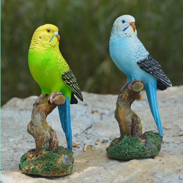 Hi-Line Gift Ltd Papukaija oksalla -patsas
