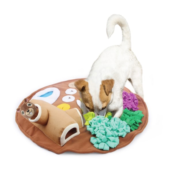 Koiran ruokintamatto söpöllä lelulla koiran koulutusmatto (lumikko haistelee)