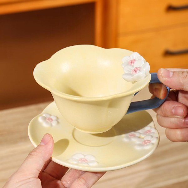 Blomstrede tekopper og underkopper, sødt kaffekrus i keramik til kvinder, teselskab, cappuccino, latte, mælk Yellow