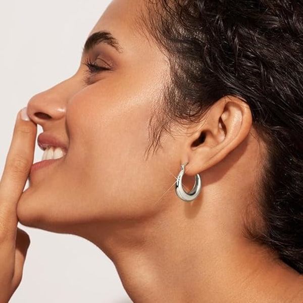 9 st Sliver Hoop Örhängen Set för Kvinnor Sliverpläterade Chunky Hoops Twisted Huggie Hoop Örhängen för Present Lättviktiga Sliver