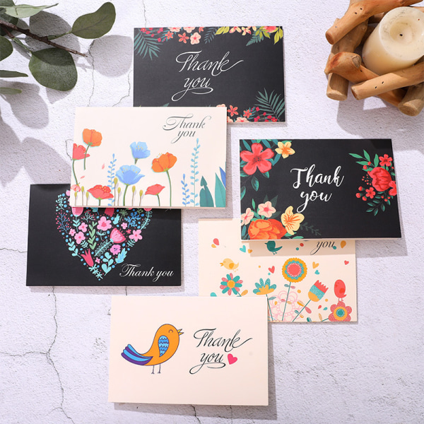 Ilmaise kiitollisuutta kiitoskorteilla ja vastaavilla kirjekuorilla – valitse tyylikkäistä 24 kappaleen setistä