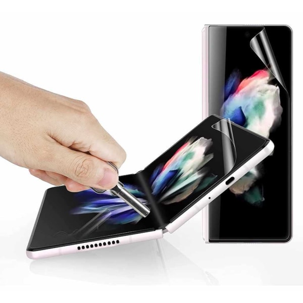 Samsung Galaxy Z Fold 4 - Pehmeä läpinäkyvä kuori + pehmeä suoja