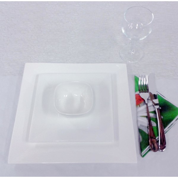 Spisestel i porcelæn GM03 - Tallerkener og skål 18 dele Vit