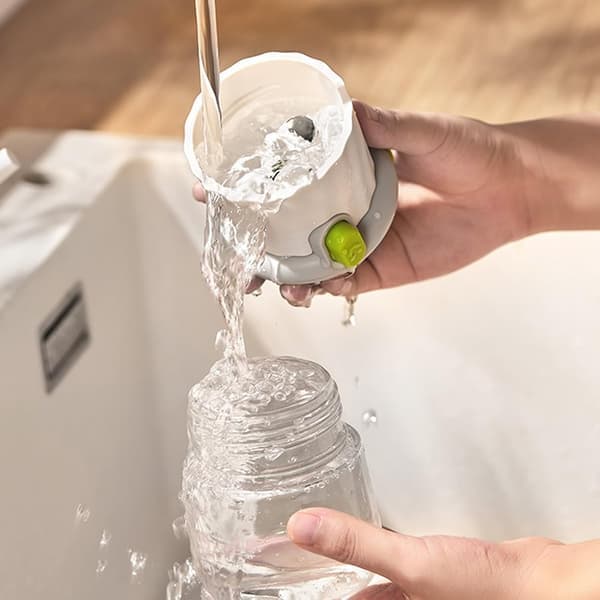 Robust glasbeholder til salt og peber – med trykknap til nem dosering – pladsbesparende krydderiflaske i glas