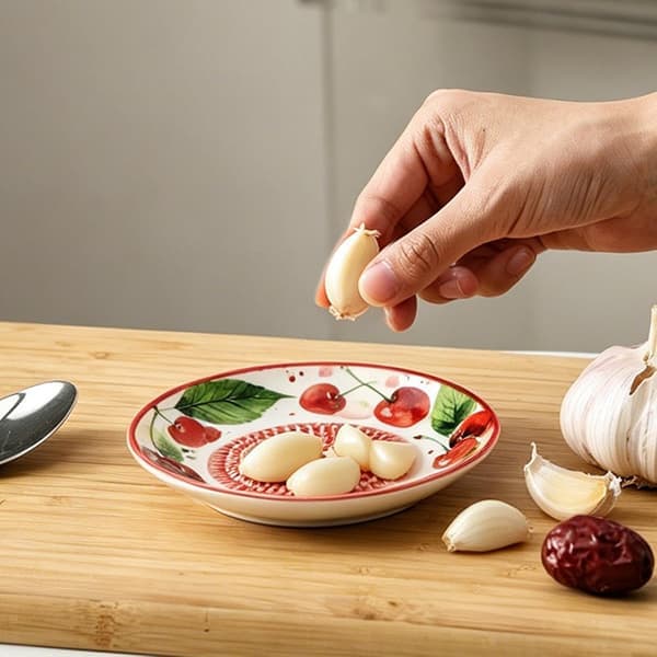 Ceramic Garlic and Ginger Grater Plate, Grating Bowl with Textured Surface for Garlic, Ginger, Herbs, and Sauce, 1 Piece