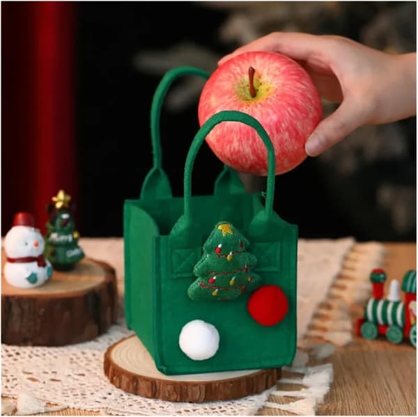 God Jul, Julafton, portabla äppelväskor, filtväskor, presenter, godis och kakor, små presenter, fredsfrukt presentförpackningar.
