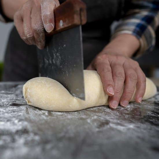 Kutter - 2-delt deigskrape i rustfritt stål - Deigskrape 15 cm - Med trehåndtak matkvalitets deigskrape - Bakeutstyr
