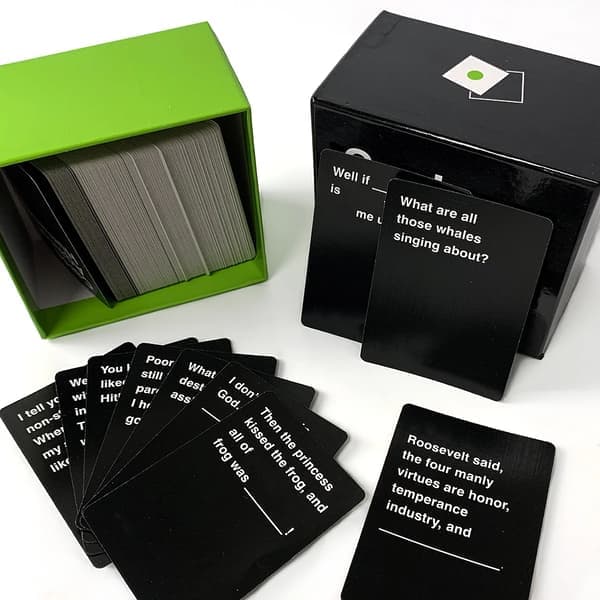 \"Anti-Human Cards\" brädspel, engelsk version, roligt vuxenunderhållningsspel.