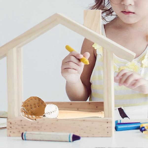 Miniatyr basebollhandske i trä, realistisk basebollmodellleksak, lämplig för dockhusdekoration.