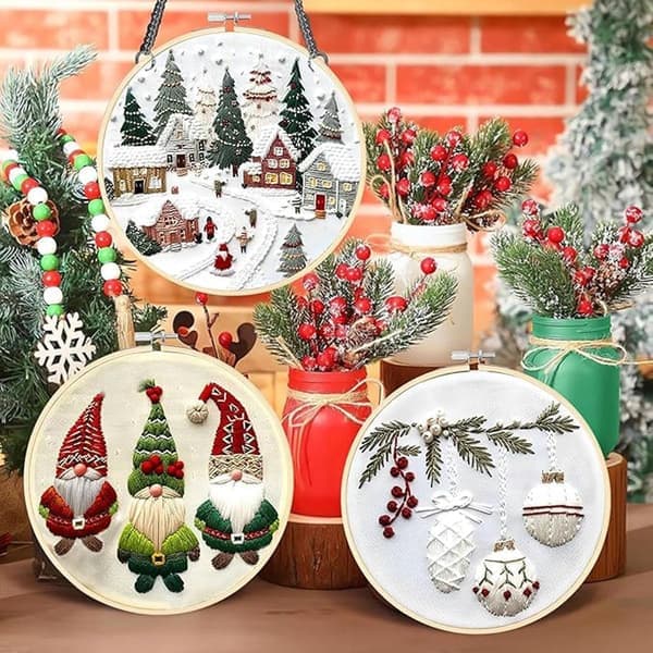 Christmas Embroidery Kit, Cross Stitch Material DIY Kit for Adults, Includes Three Santa Claus Patterns, Beginner Set, Christmas Decoration Gift