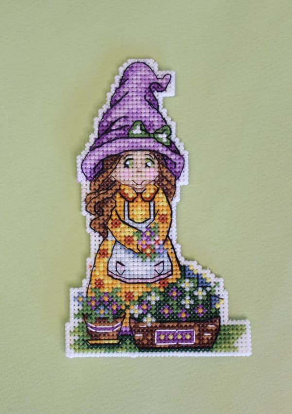 Broderikit plastic canvas MP Studia "Söt tomte" 8x13 cm