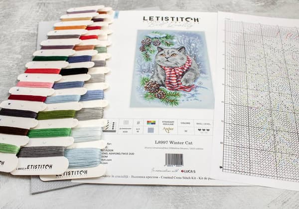 Broderikit LetiStitch L8997 - "Vinterkat" 19x28 cm
