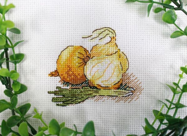 Broderikit MP Studia "Gylden løg" 8x7 cm