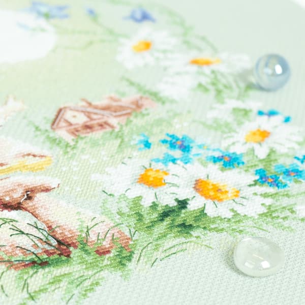 Broderikit Magic Needle "Ängsberättelser. Snigel" 26 x 26 cm