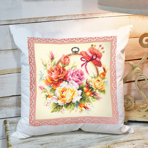 Broderikit Magic Needle "Roser for broderende" 25x25 cm