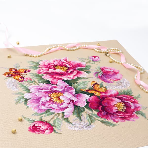 Broderisett Magic Needle "Blomstermagi. Peon" 30x30 cm