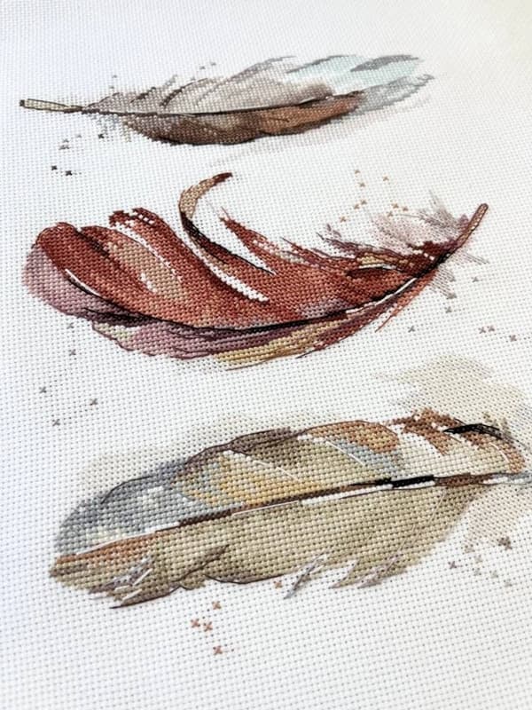 Broderikit Oven "Fjer" 17x22 cm