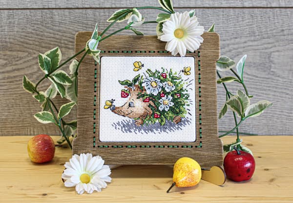 Broderikit MP Studia "Forårs pindsvin" 9x11cm