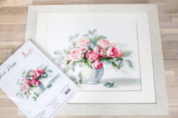 Broderikit Luca-S B2280 - "Etyde med roser" 35.5x26 cm