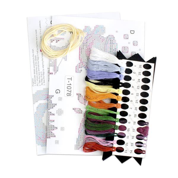 Broderikit MP Studia "Girlande - Trolddomshistorier (7 flag)" 12x8cm