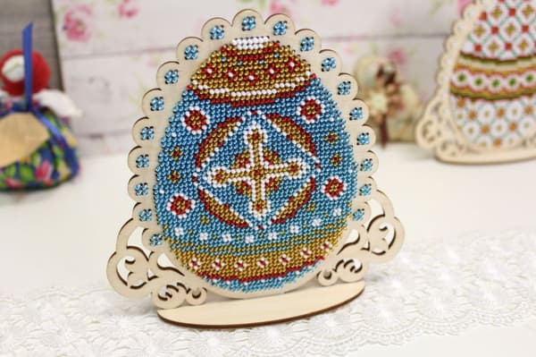 Perlebroderi MP Studia "Blåt påskeæg" 13x14 cm