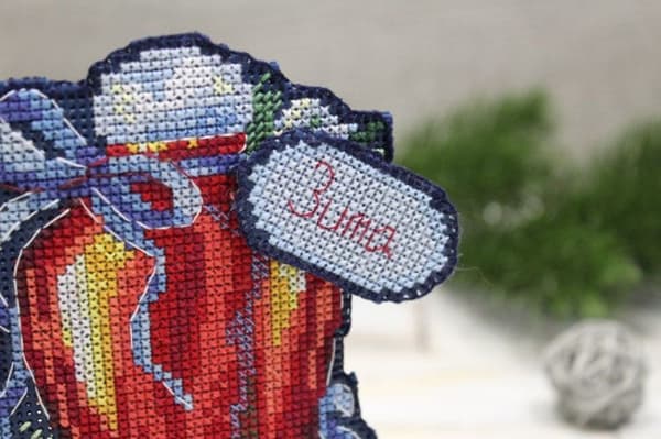 Broderikit plastic canvas MP Studia "Vinterfräschör" 9x13 cm