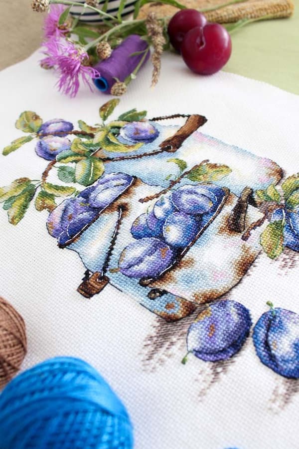 Broderikit MP Studia "Blomme i haven" 27x17cm