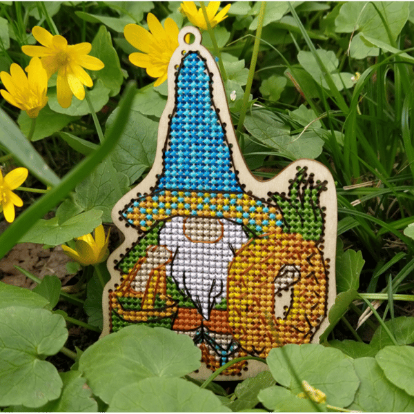 Träbroderi Kind Fox "Tomte" 7.5х11cm