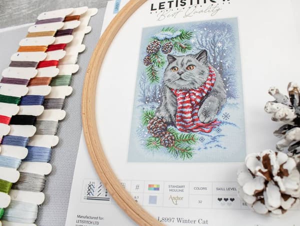 Broderikit LetiStitch L8997 - "Vinterkat" 19x28 cm