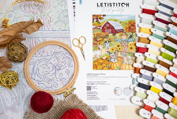 Broderikit LetiStitch L9936 - "Efterår på gården" 27x35 cm