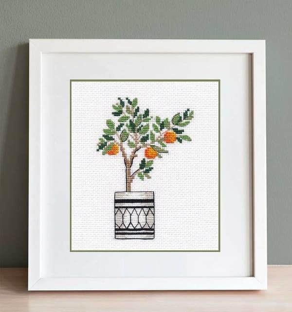 Broderisett Oven "Appelsintre" 7x11 cm