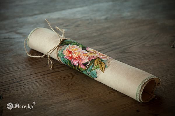 Broderikit Merejka K-67A - "Vintageroser" 15x29 cm
