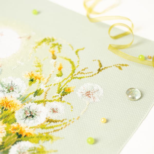Broderikit Magic Needle "Engfortællinger. Humlebi" 26 x 26 cm