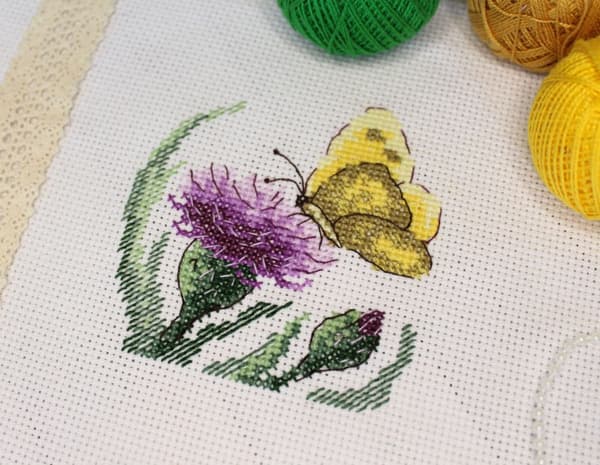 Broderikit MP Studia "Sommerfugl og burre" 11x11 cm