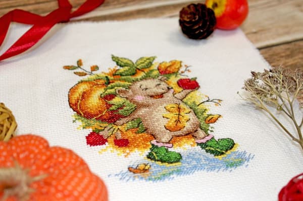 Broderikit MP Studia "Efterårspindsvin" 10x13 cm