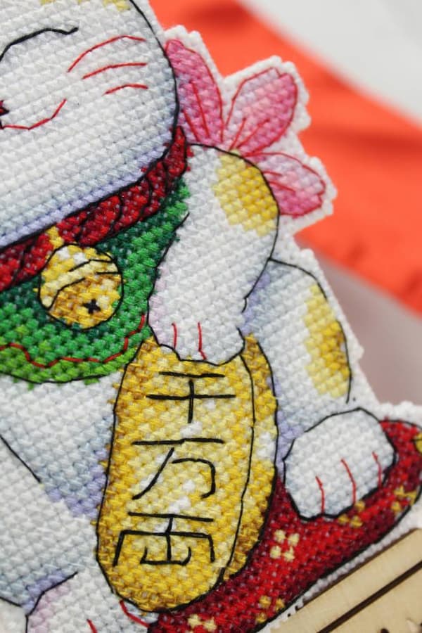 Broderisett Plastic Canvas MP Studia "Maneki-neko" 10x13 cm