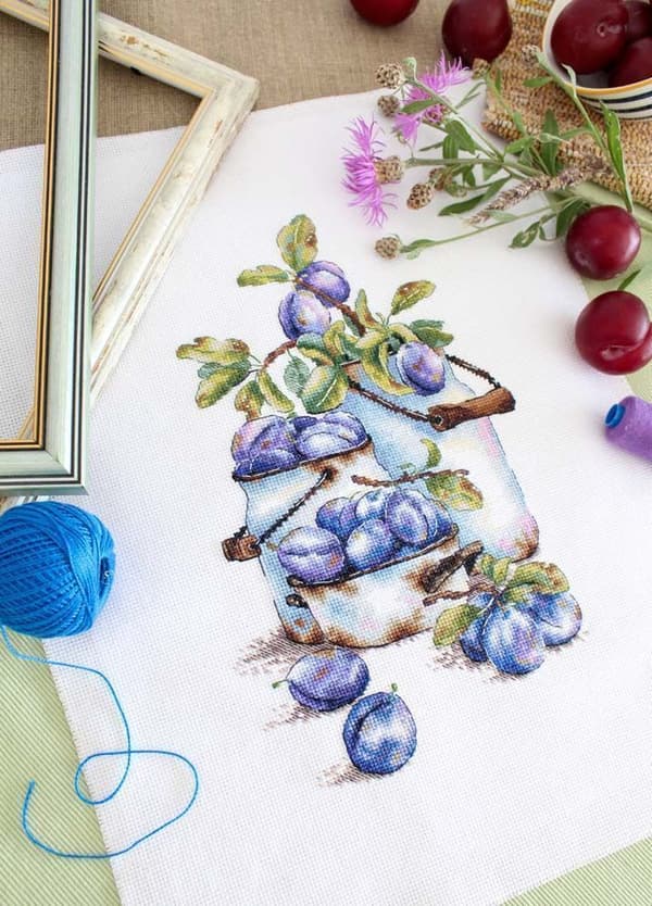 Broderikit MP Studia "Blomme i haven" 27x17cm