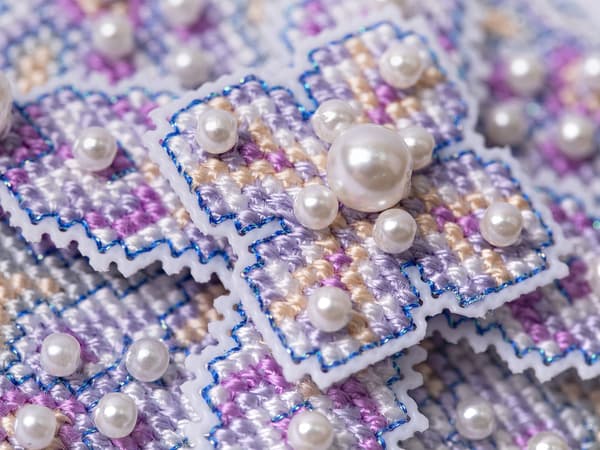 Broderikit plastic canvas Panna "Julprydnad. Lila kula" 8.5x8.5cm