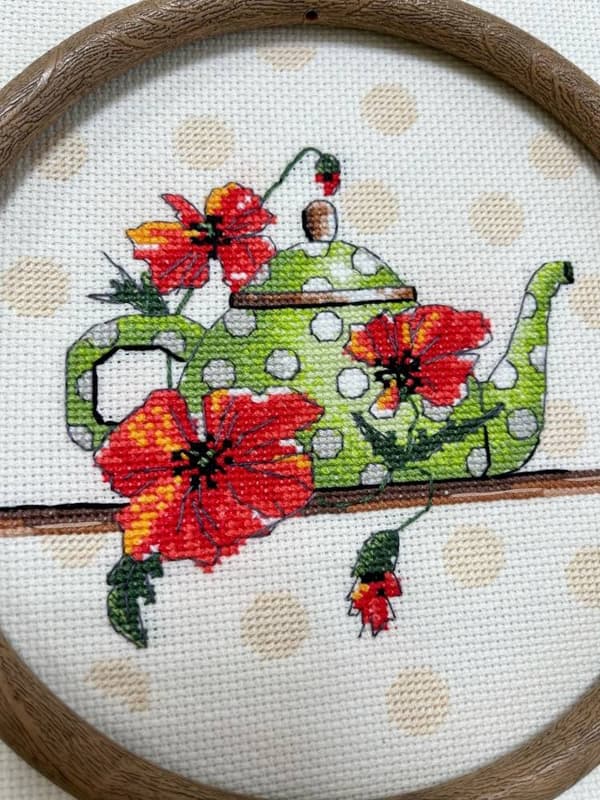 Broderikit Oven "Te-miniature" 15x15 cm