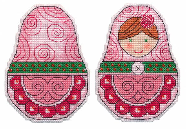 Broderikit plastic canvas Oven "Julgransprydnad. Matryoshka" 7x9.7 cm