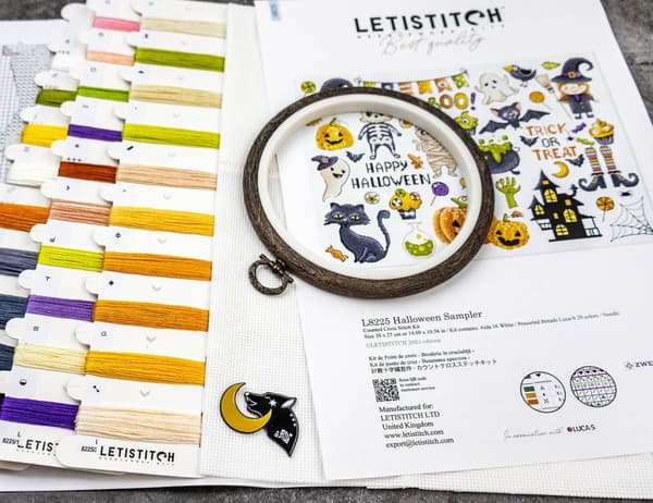 Broderikit LetiStitch L8225 - "Halloween Sampler"