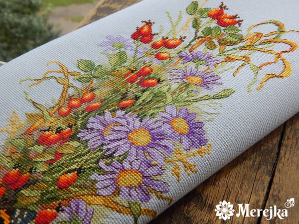 Broderikit Merejka K-126 - "Hyben" 19x36 cm
