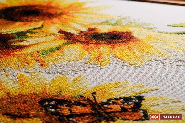 Broderikit Riolis "Het sommar" 40x30 cm